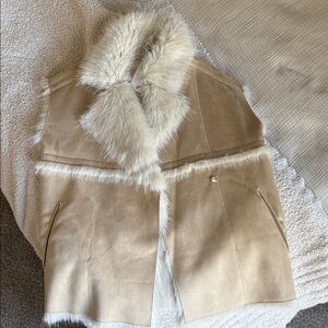 Elegant Beige Faux Fur Trim Vest